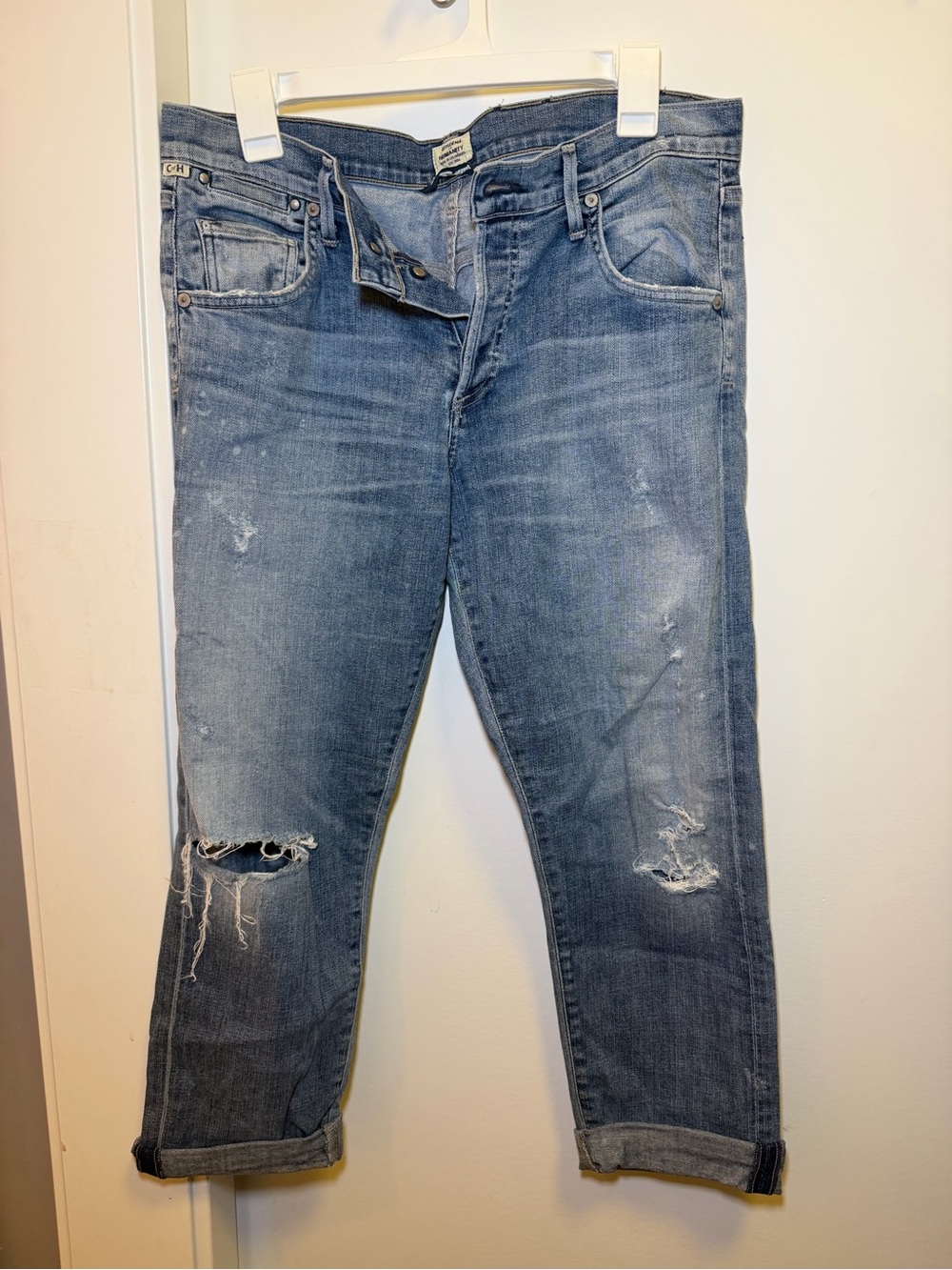 Citizen of Humanity- Slim Boyfriend Emerson- Distressed Light Blue Women’s Jeans
